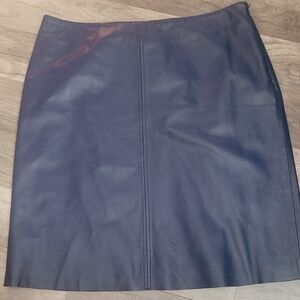 Weekend Max Mara Navy Leather Pencil Skirt
